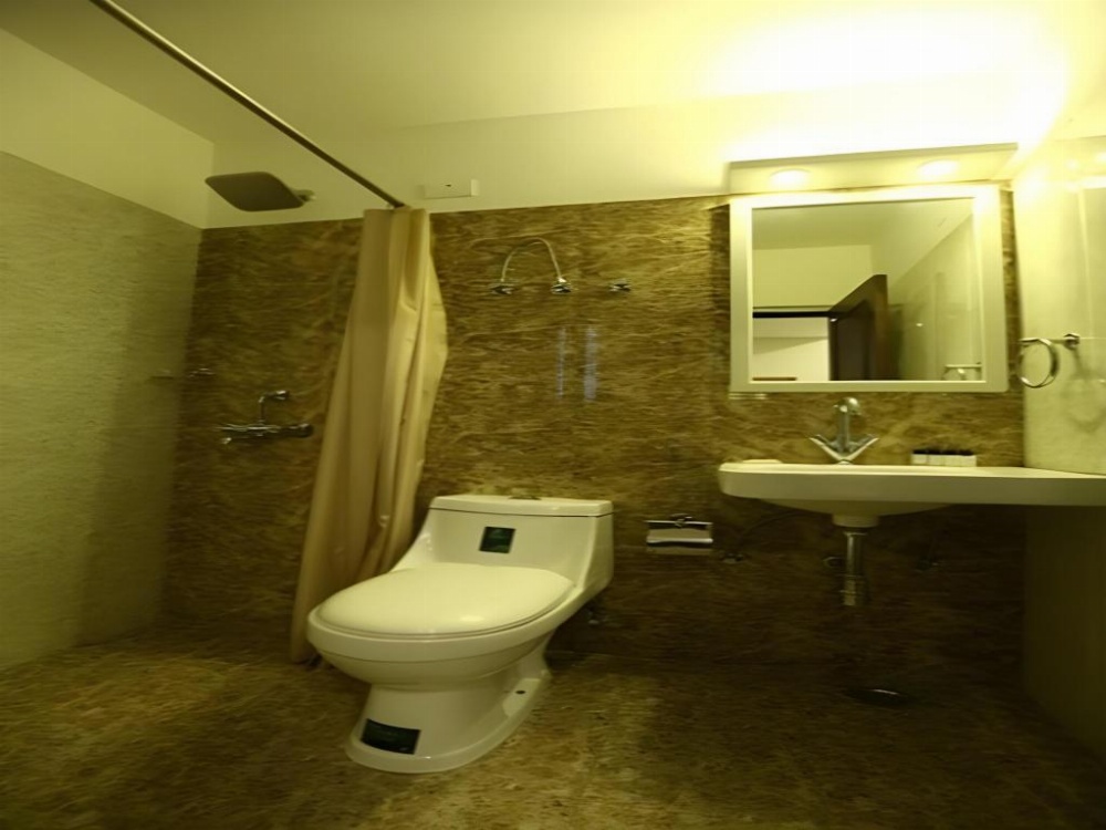Room image 2